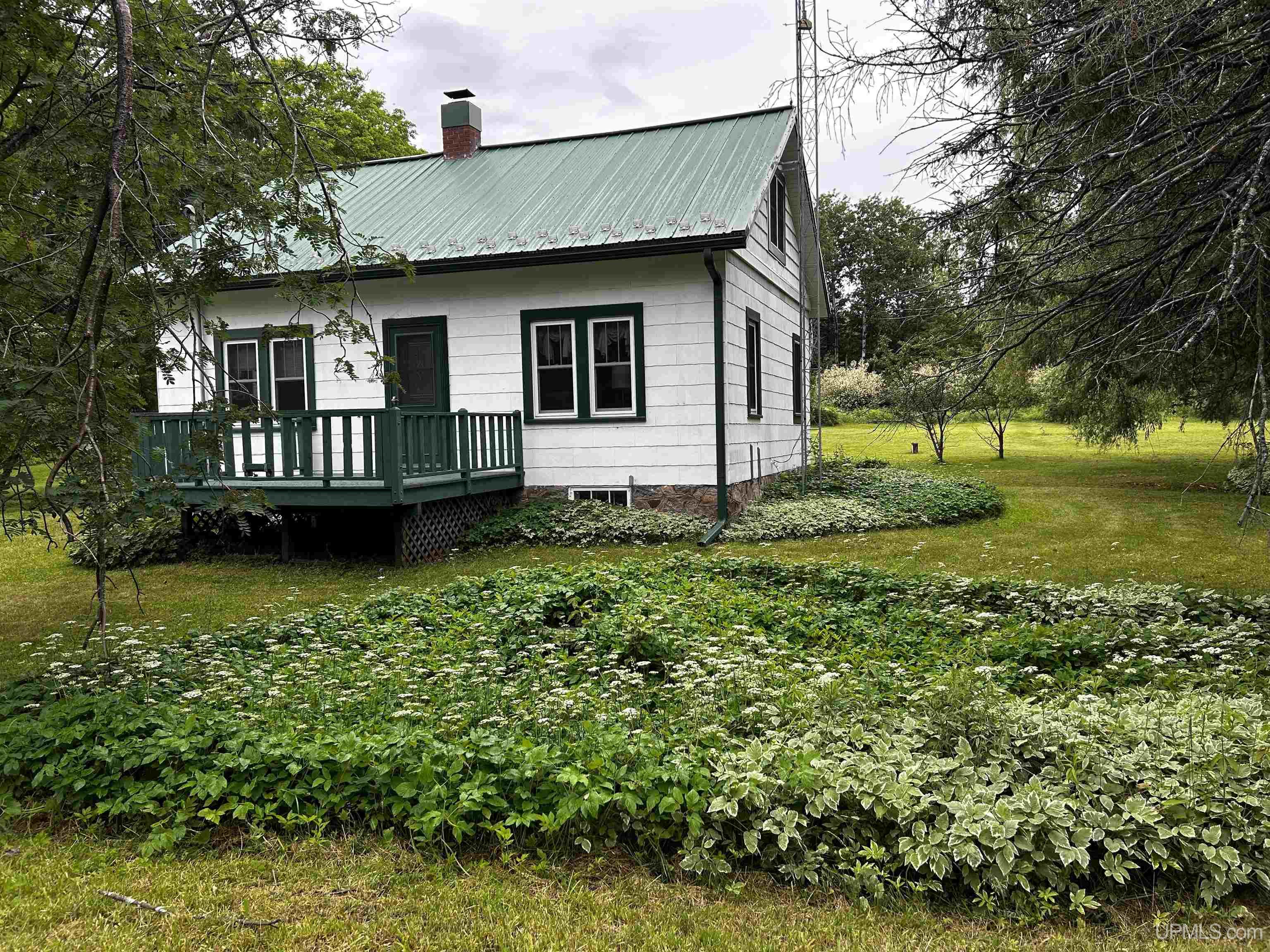 N8803 East End Road Ironwood, MI 49938 - Photo 8 of 64