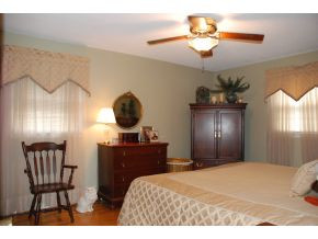 715 Ferndale Road Johnson City, TN 37604 - Photo 7 of 16 Another View of Master Bdrm
