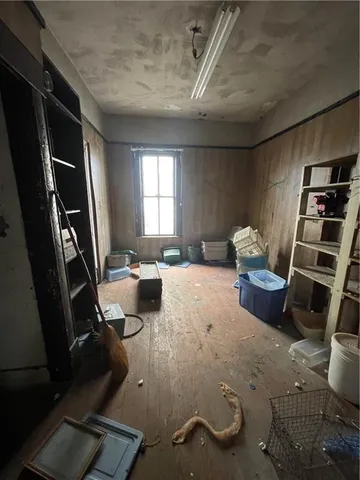 $10,000 | 2408 Stevens Avenue, Parsons, KS 67357