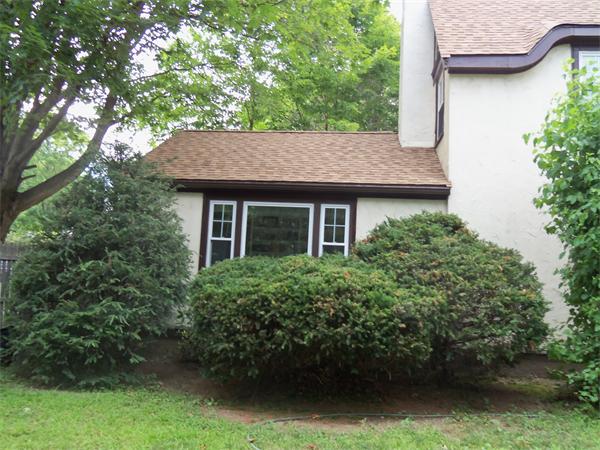 1 Grantland Rd Extension Wellesley, MA 02481 - Photo 3 of 15