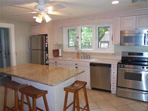 1 Grantland Rd Extension Wellesley, MA 02481 - Photo 5 of 15