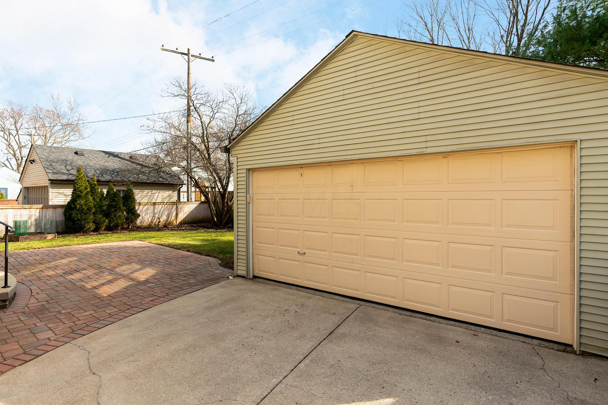 1733 Cardiff Road Columbus, OH 43221 - Photo 4 of 54 Garage