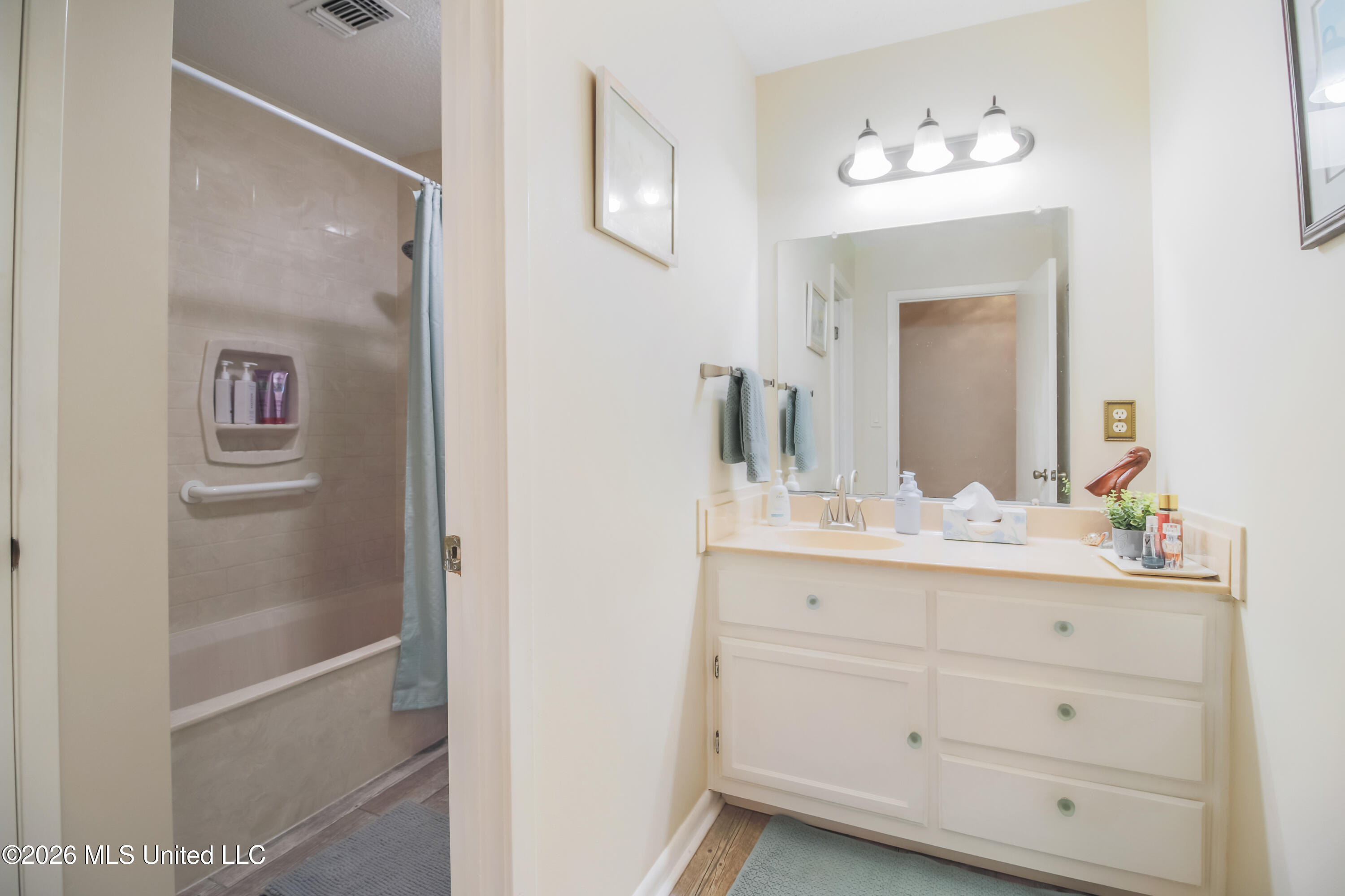 9388 West Oaklawn Road Biloxi, MS 39532 - Photo 20 of 37 IMG_8865