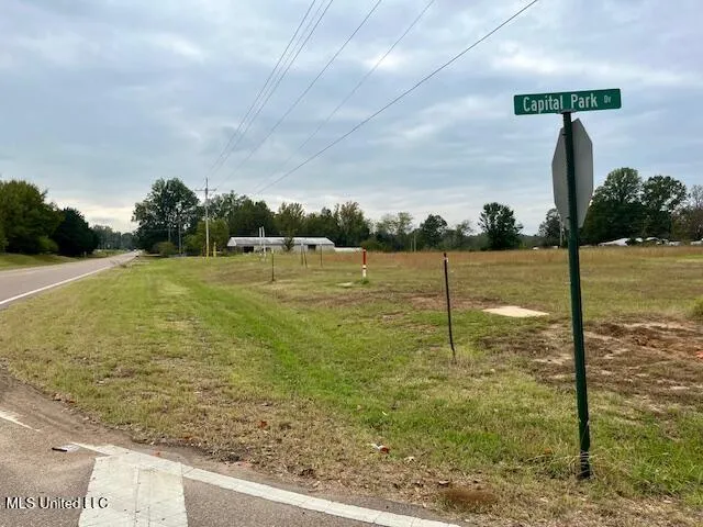 $114,900 | 105 Capital Park Drive, Senatobia, MS 38668
