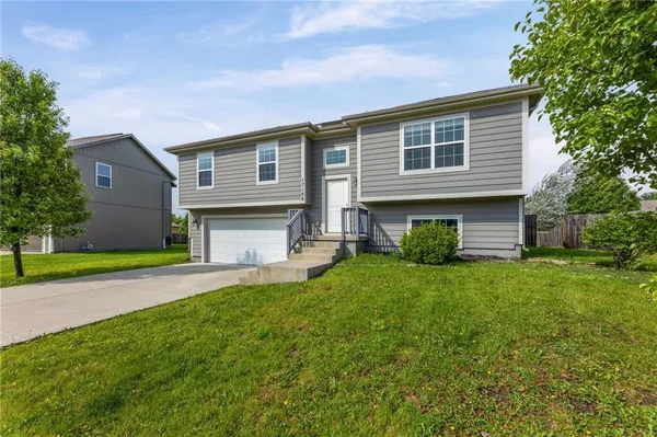 $357,500 | 17188 South Kill Creek Road, Gardner, KS 66030