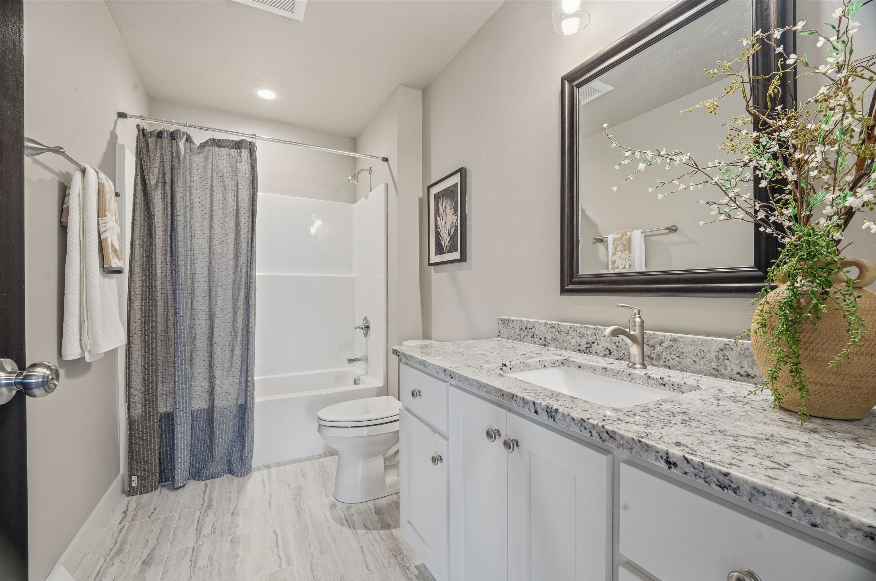 5749 Sequoia Drive Appleton, WI 54913 - Photo 20 of 35