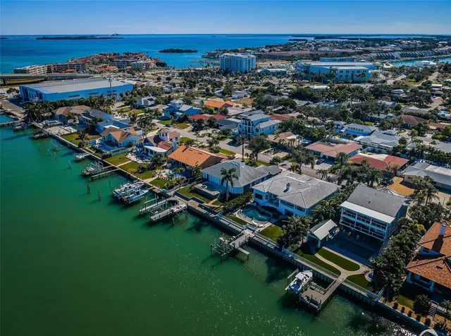 $2,975,000 | 297 1st Street West, St. Petersburg, FL 33715