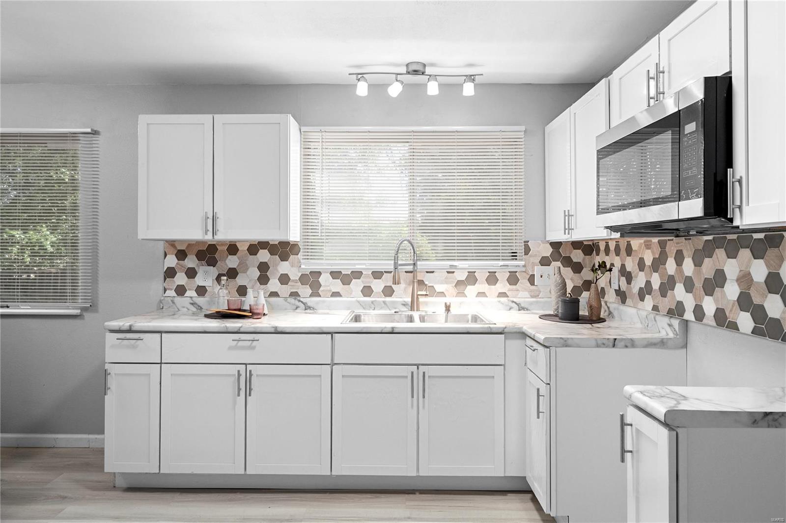 12322 Spanish Pond Road St. Louis, MO 63138 - Photo 13 of 34
