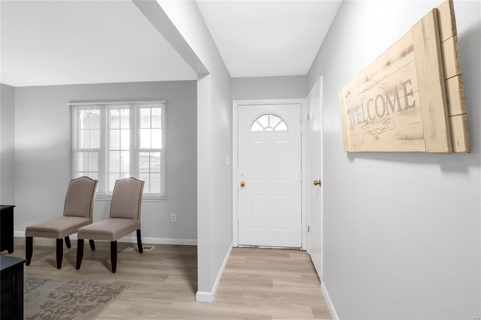 12322 Spanish Pond Road St. Louis, MO 63138 - Photo 3 of 34