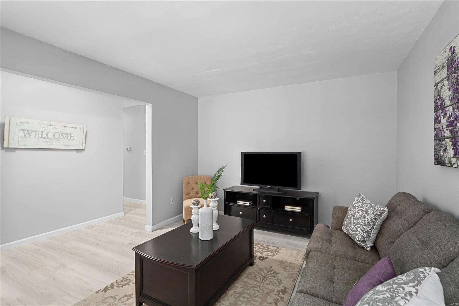 12322 Spanish Pond Road St. Louis, MO 63138 - Photo 5 of 34