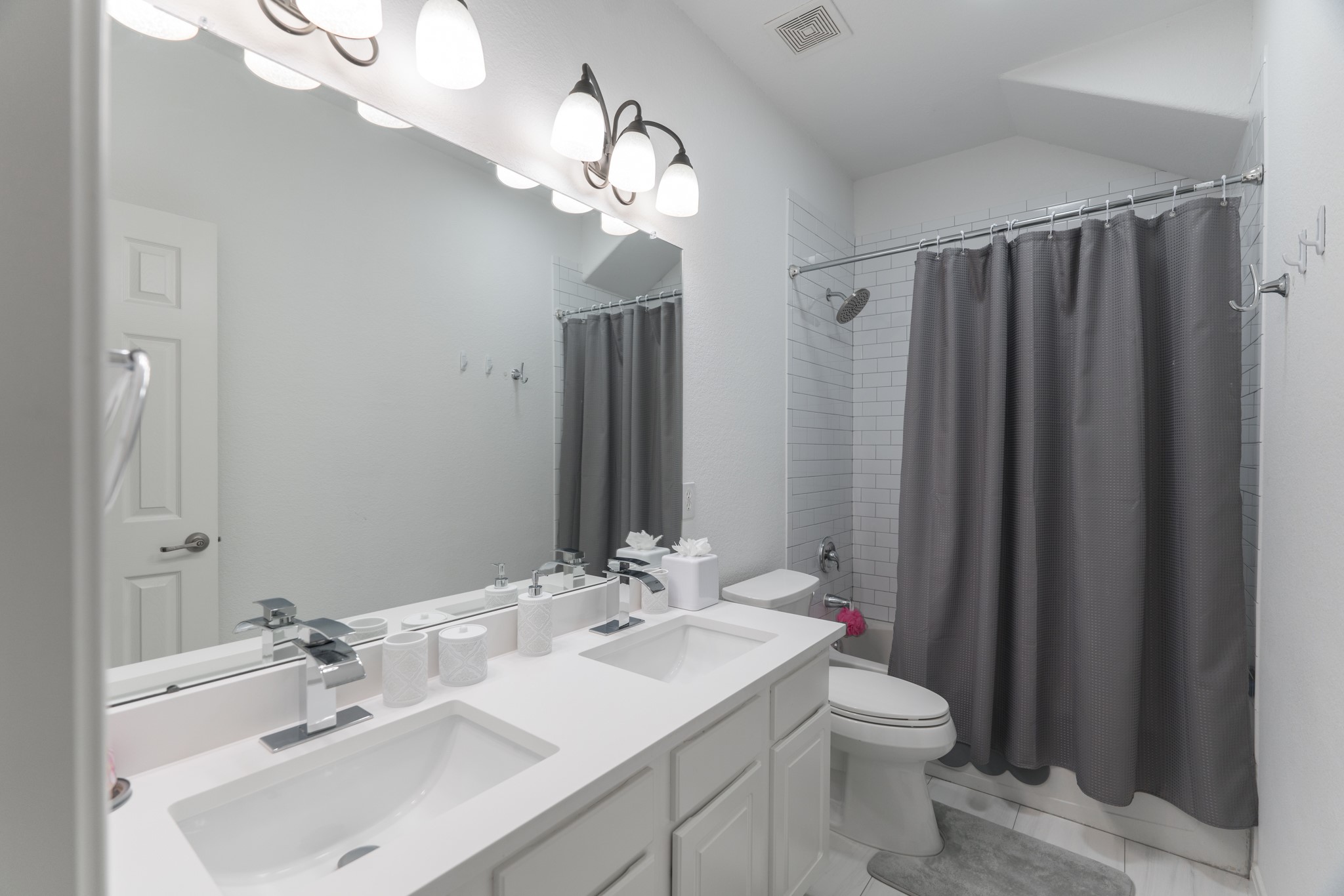 135 South Rocky Point Circle Spring, TX 77389 - Photo 31 of 39 Gallery Image 31