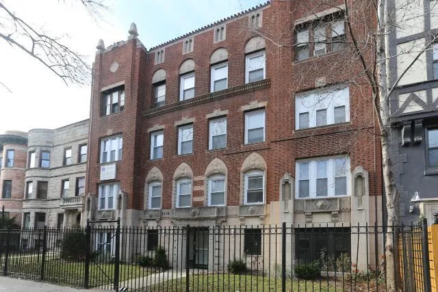 $1,125 | 5710 North Winthrop Avenue, Unit 105, Chicago, IL 60660