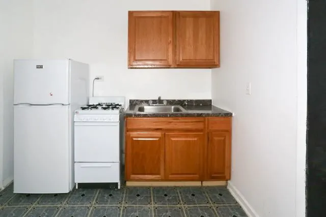 $1,125 | 5710 North Winthrop Avenue, Unit 105, Chicago, IL 60660