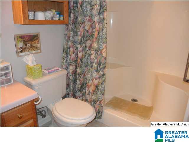 1810 A Oakleaf Lane Center Point, AL 35215 - Photo 7 of 16