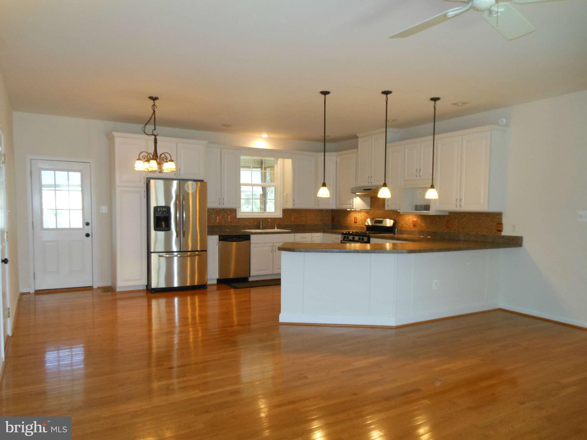 811 Forest Grove Road Colonial Beach, VA 22443 - Photo 14 of 30 Interior (General)