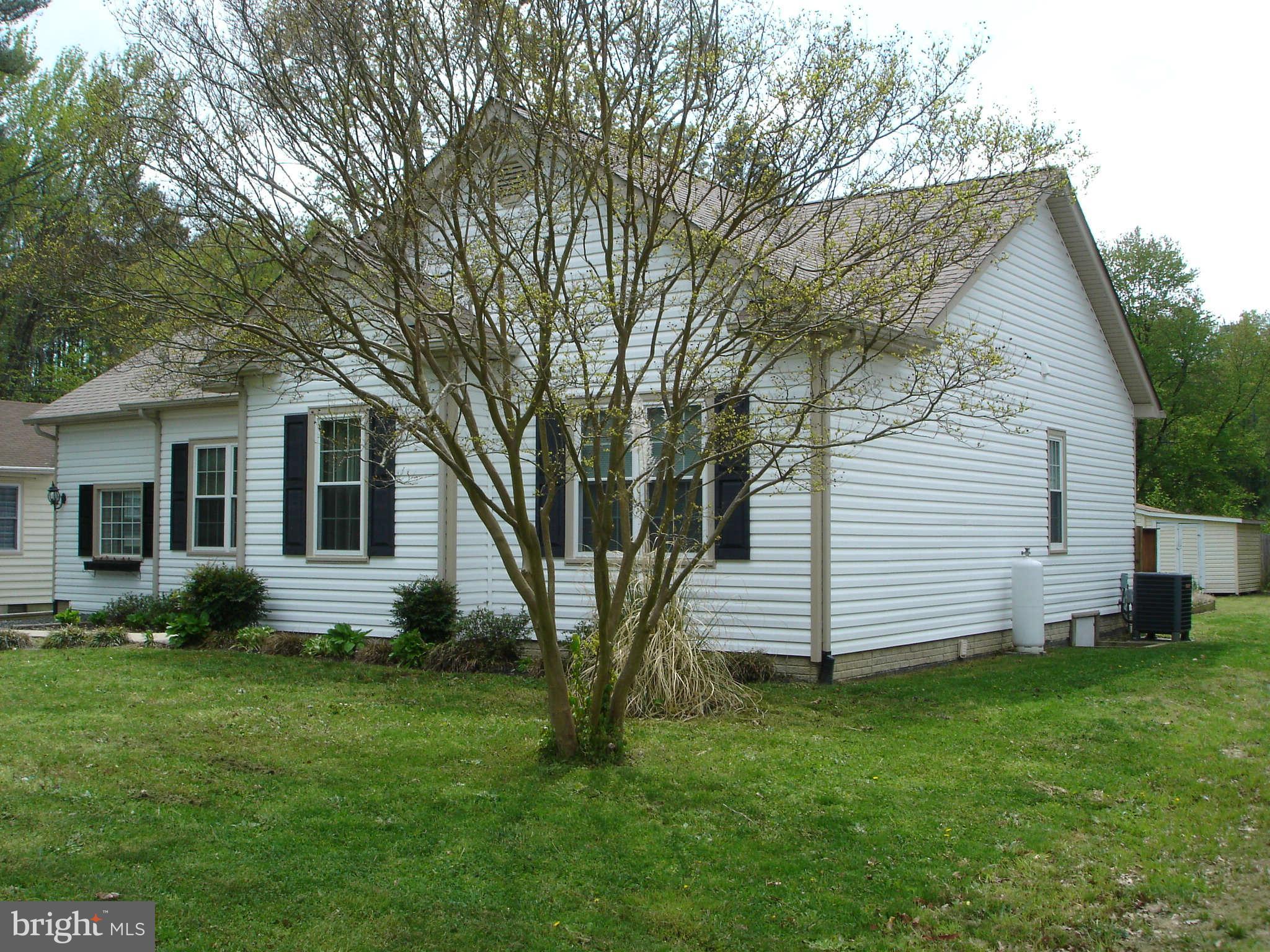 811 Forest Grove Road Colonial Beach, VA 22443 - Photo 3 of 30 Exterior (Front)