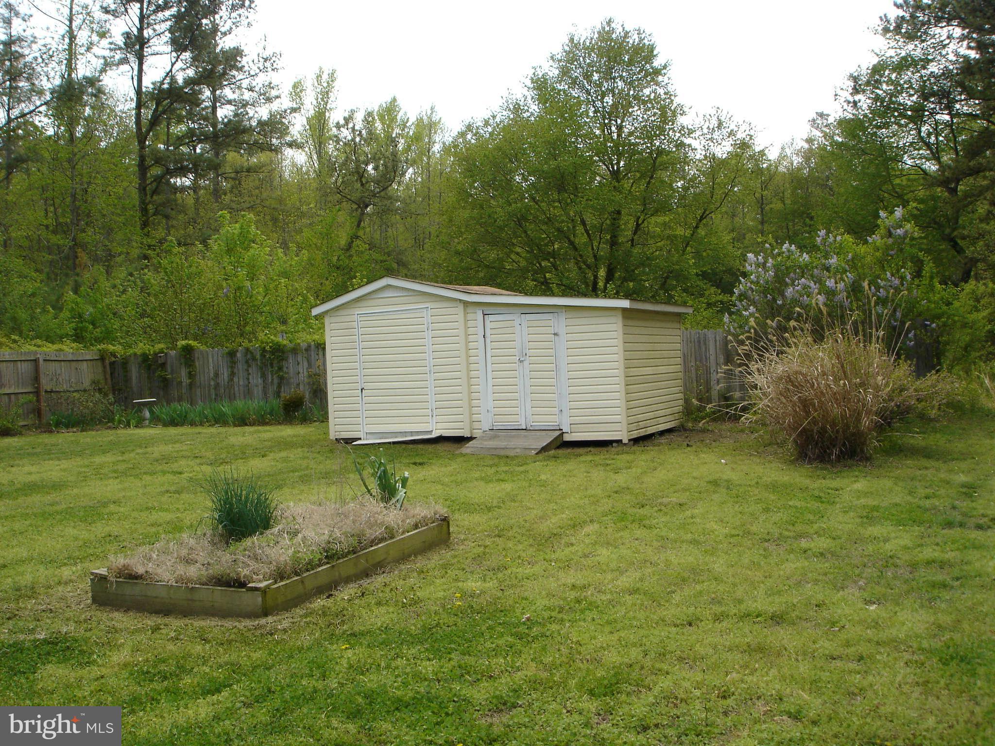 811 Forest Grove Road Colonial Beach, VA 22443 - Photo 8 of 30 Exterior (Rear)