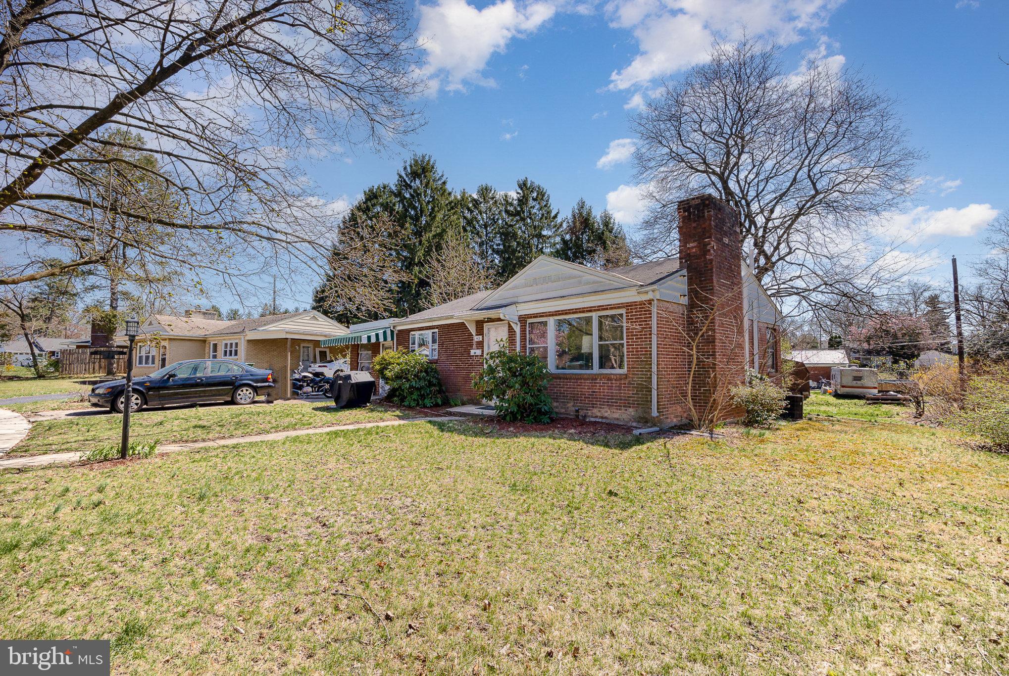 408 Clinton Road Harrisburg, PA 17109 - Photo 2 of 26