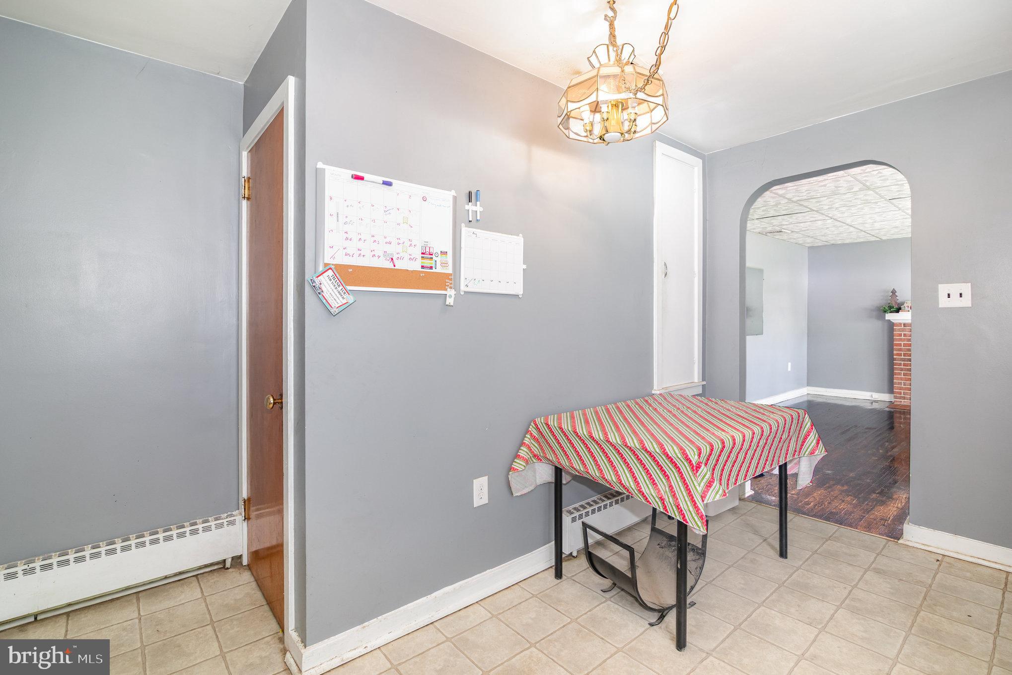 408 Clinton Road Harrisburg, PA 17109 - Photo 6 of 26