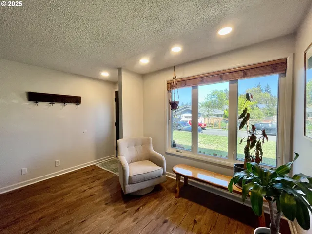 $419,000 | 3851 Edgewood Drive, North Bend, OR 97459