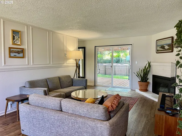 $419,000 | 3851 Edgewood Drive, North Bend, OR 97459