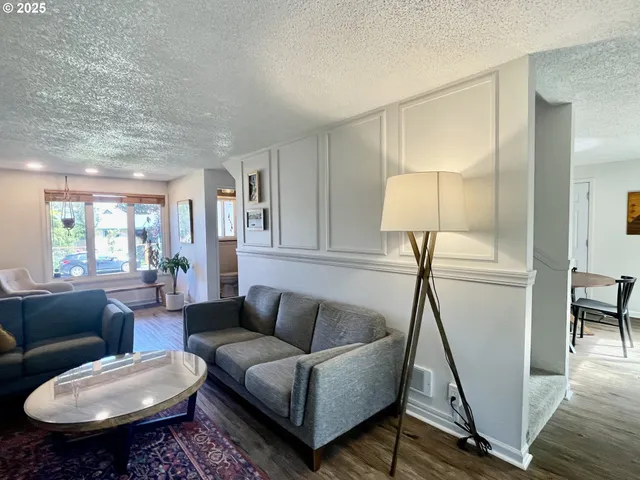 $419,000 | 3851 Edgewood Drive, North Bend, OR 97459