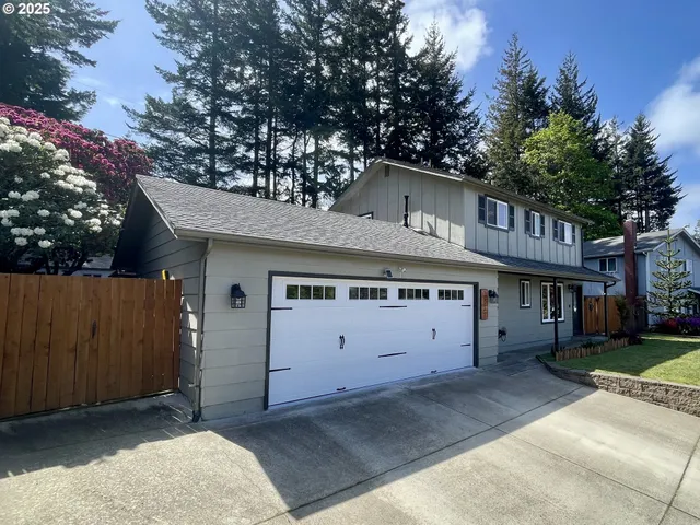 $419,000 | 3851 Edgewood Drive, North Bend, OR 97459