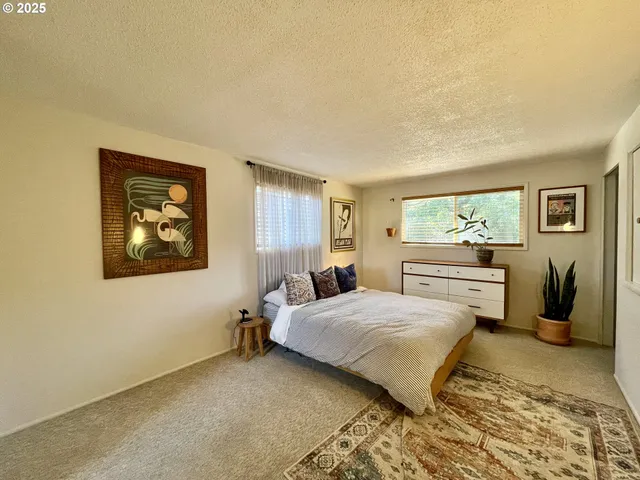 $419,000 | 3851 Edgewood Drive, North Bend, OR 97459