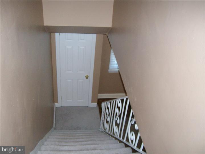 1373 Farrington Road Philadelphia, PA 19151 - Photo 13 of 24 Hallway