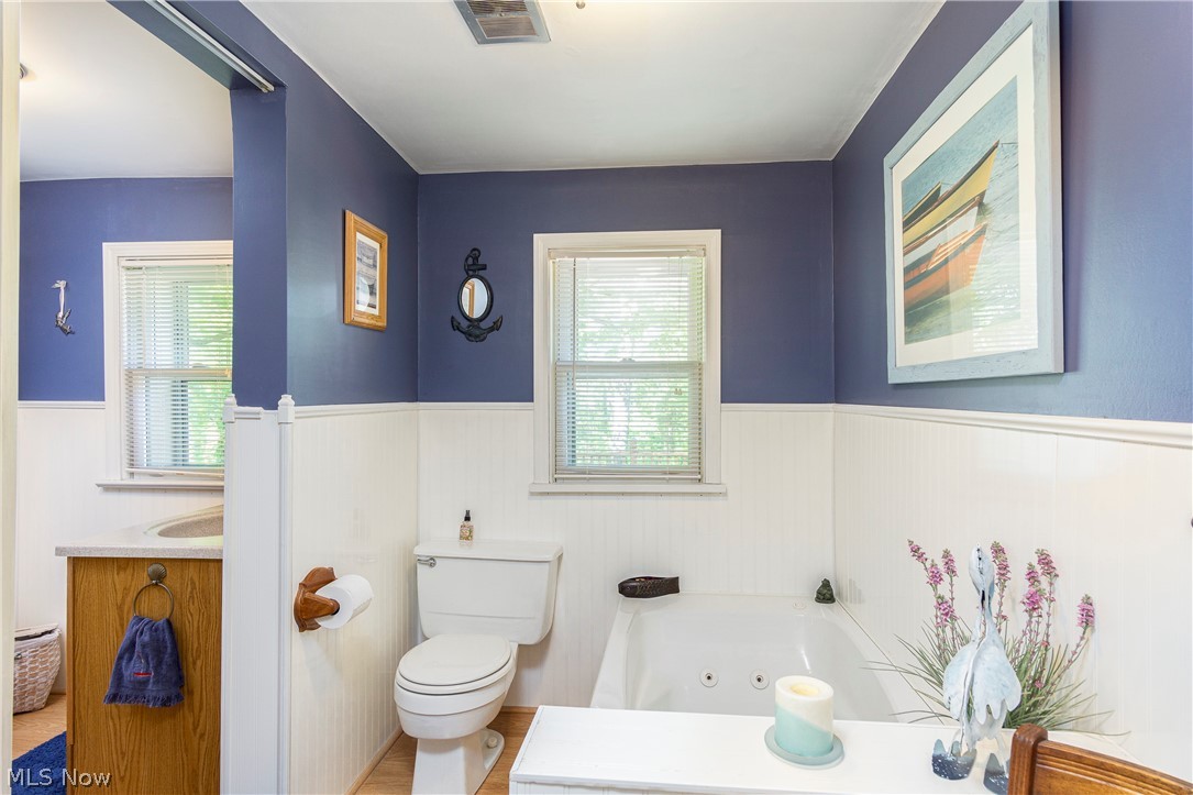 9457 Valley View Road Macedonia, OH 44056 - Photo 18 of 35 first floor full bathroom with jacuzzi tub
