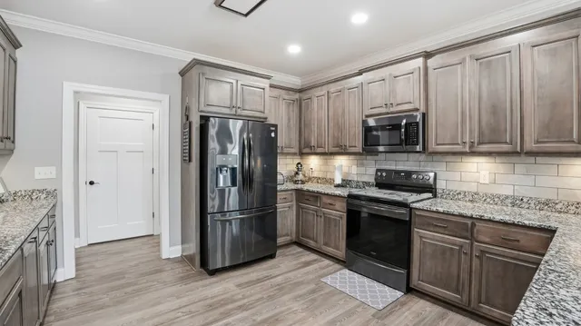 $895,000 | 667 Pete Sain Road, Manchester, TN 37355