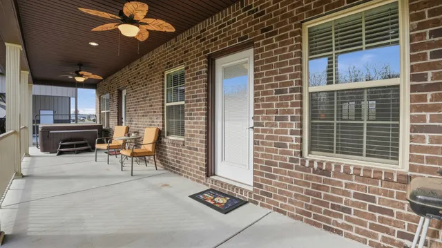 $895,000 | 667 Pete Sain Road, Manchester, TN 37355