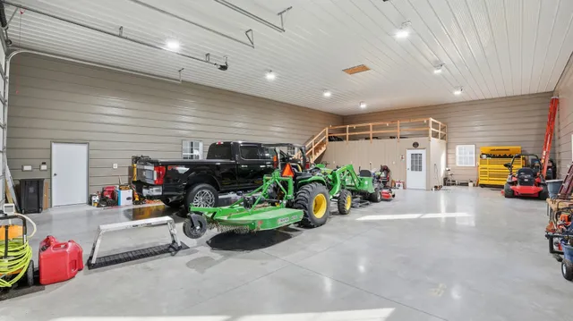 $895,000 | 667 Pete Sain Road, Manchester, TN 37355