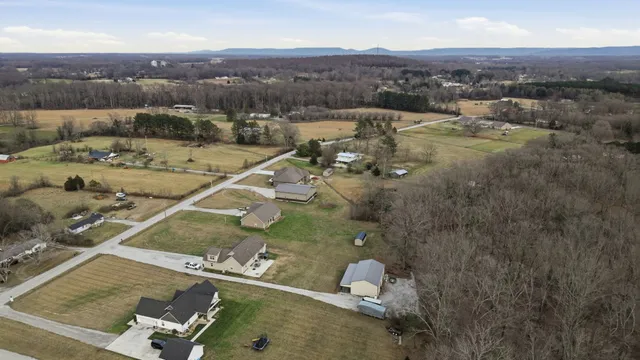 $895,000 | 667 Pete Sain Road, Manchester, TN 37355