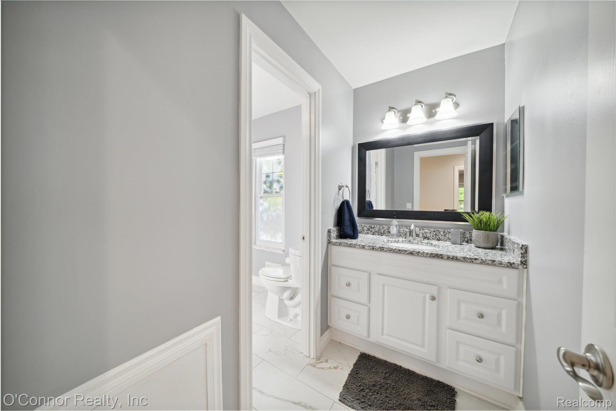 885 Lafayette Court Rochester, MI 48307 - Photo 27 of 46