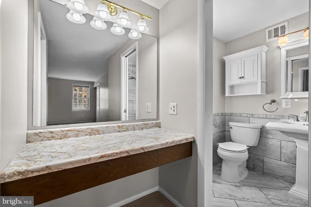 $3,800 | 7819 Freehollow Drive, Falls Church, VA 22042