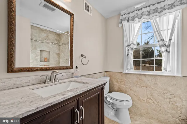 $3,800 | 7819 Freehollow Drive, Falls Church, VA 22042