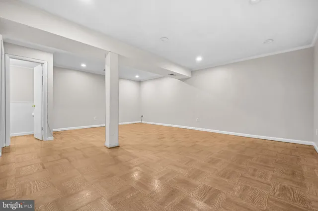 $3,800 | 7819 Freehollow Drive, Falls Church, VA 22042