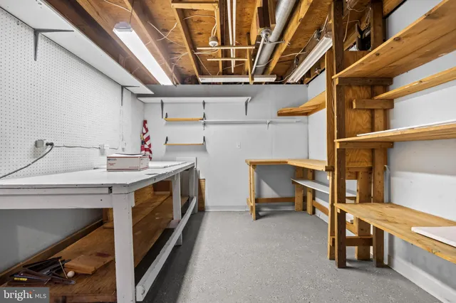 $3,800 | 7819 Freehollow Drive, Falls Church, VA 22042