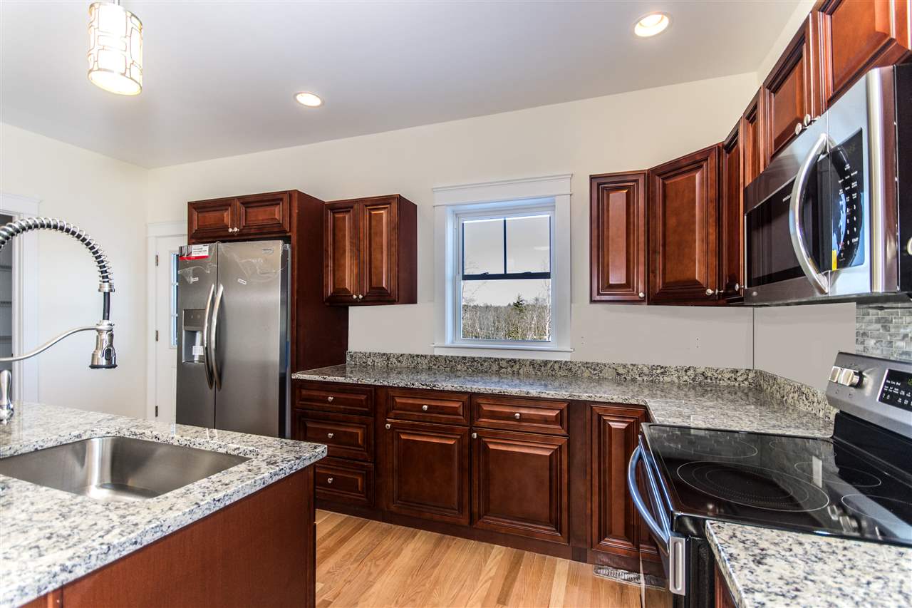 101 Fillmore Boulevard Rochester, NH 03867 - Photo 8 of 40