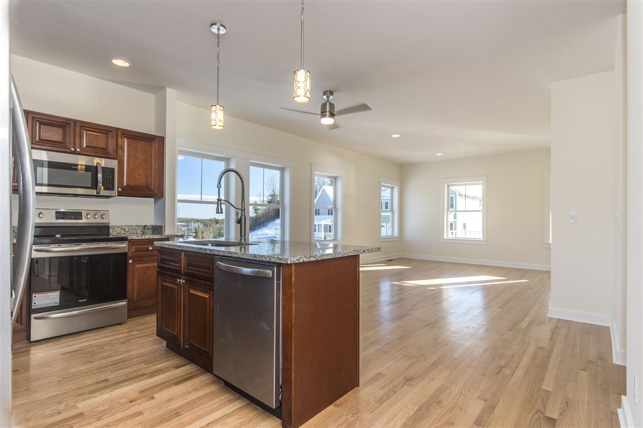 101 Fillmore Boulevard Rochester, NH 03867 - Photo 10 of 40