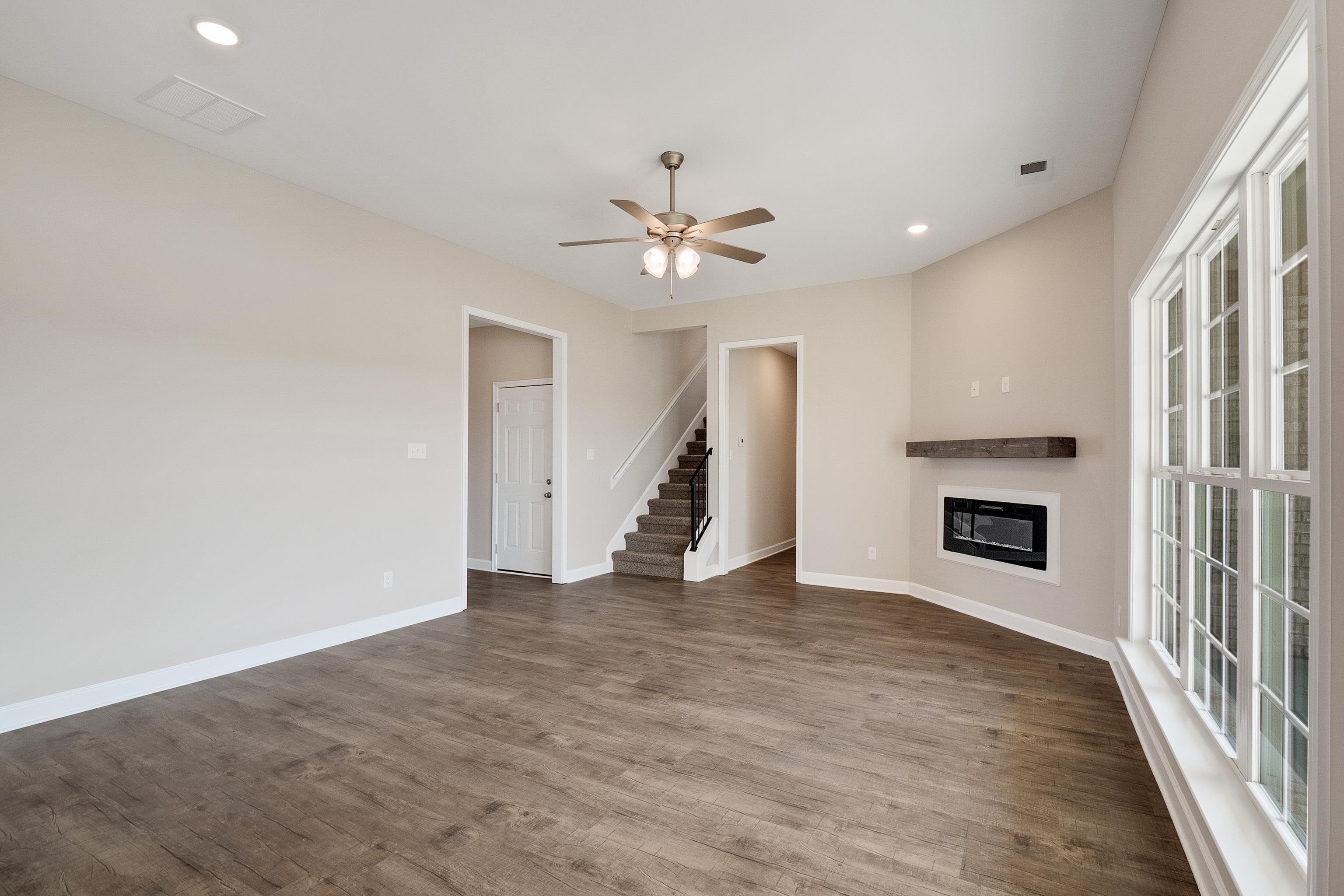 212 Centerline Roper Loop Byhalia, MS 38611 - Photo 10 of 27 Gallery Image 10