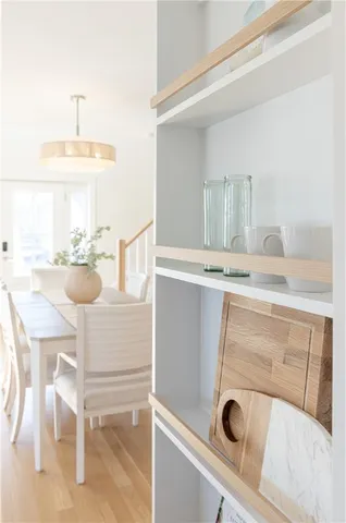 $1,250,000 | 10 Mt Hope Avenue, Portsmouth, RI 02871