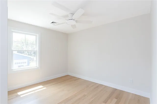 $1,250,000 | 10 Mt Hope Avenue, Portsmouth, RI 02871