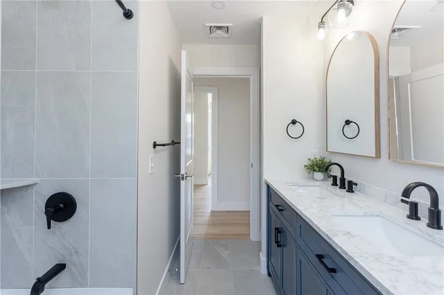 $1,250,000 | 10 Mt Hope Avenue, Portsmouth, RI 02871