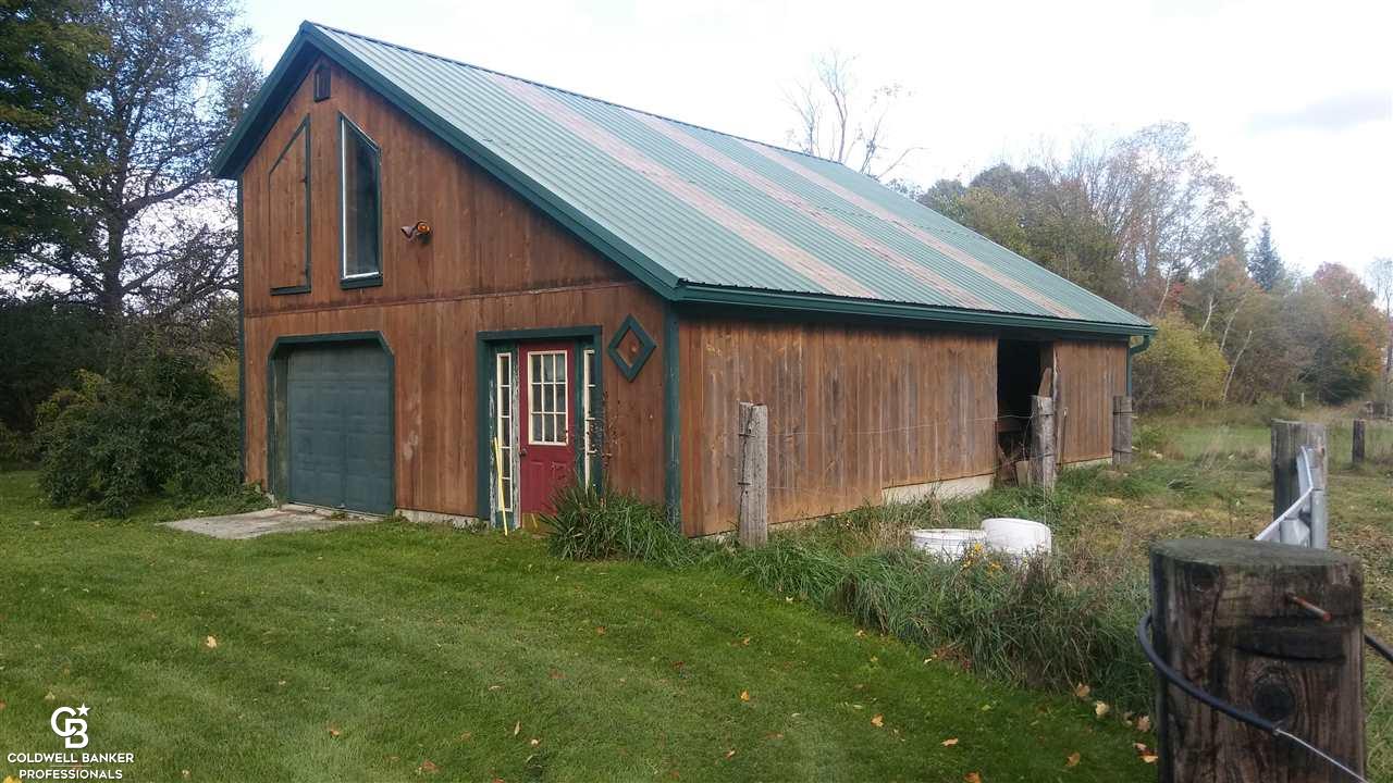 8655 Cork Road Yale, MI 48097 - Photo 7 of 50 31362968-6.JPG