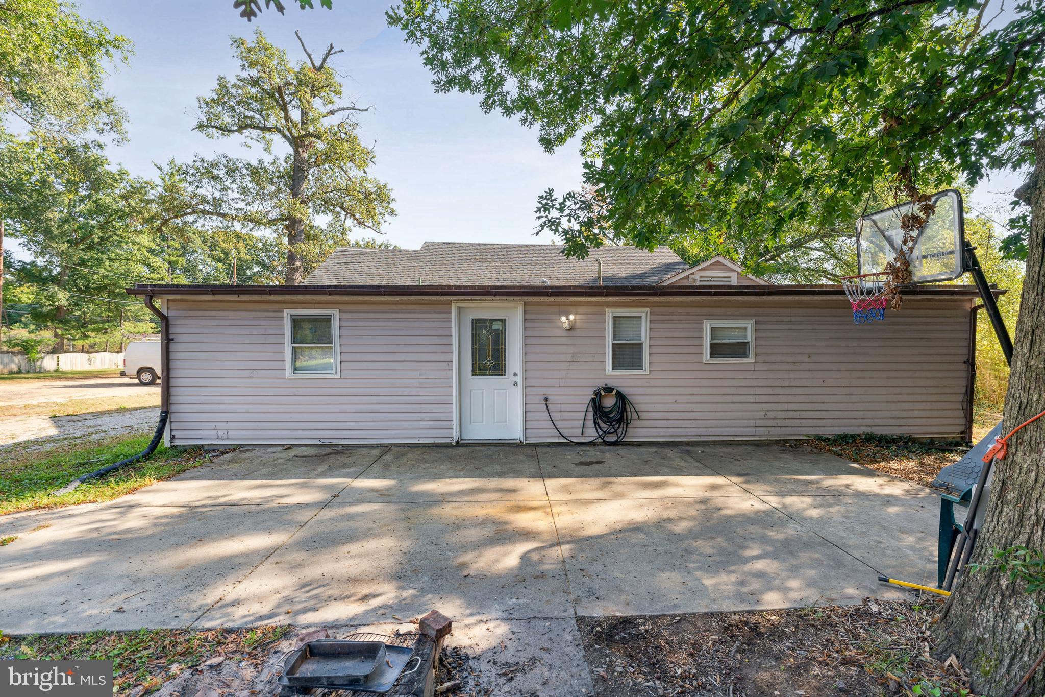 8502 Adelphi Road Adelphi, MD 20783 - Photo 29 of 48