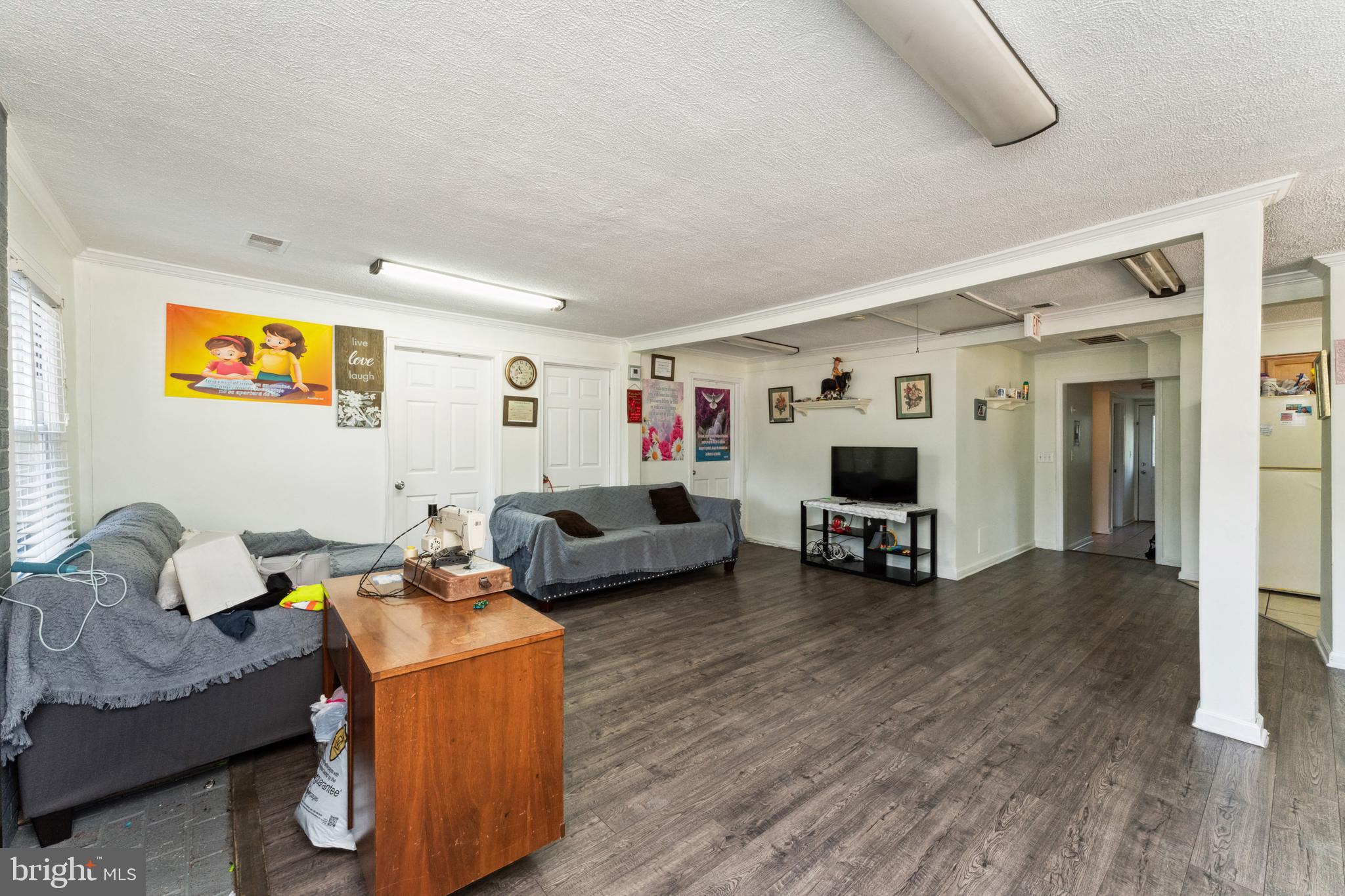 8502 Adelphi Road Adelphi, MD 20783 - Photo 7 of 48