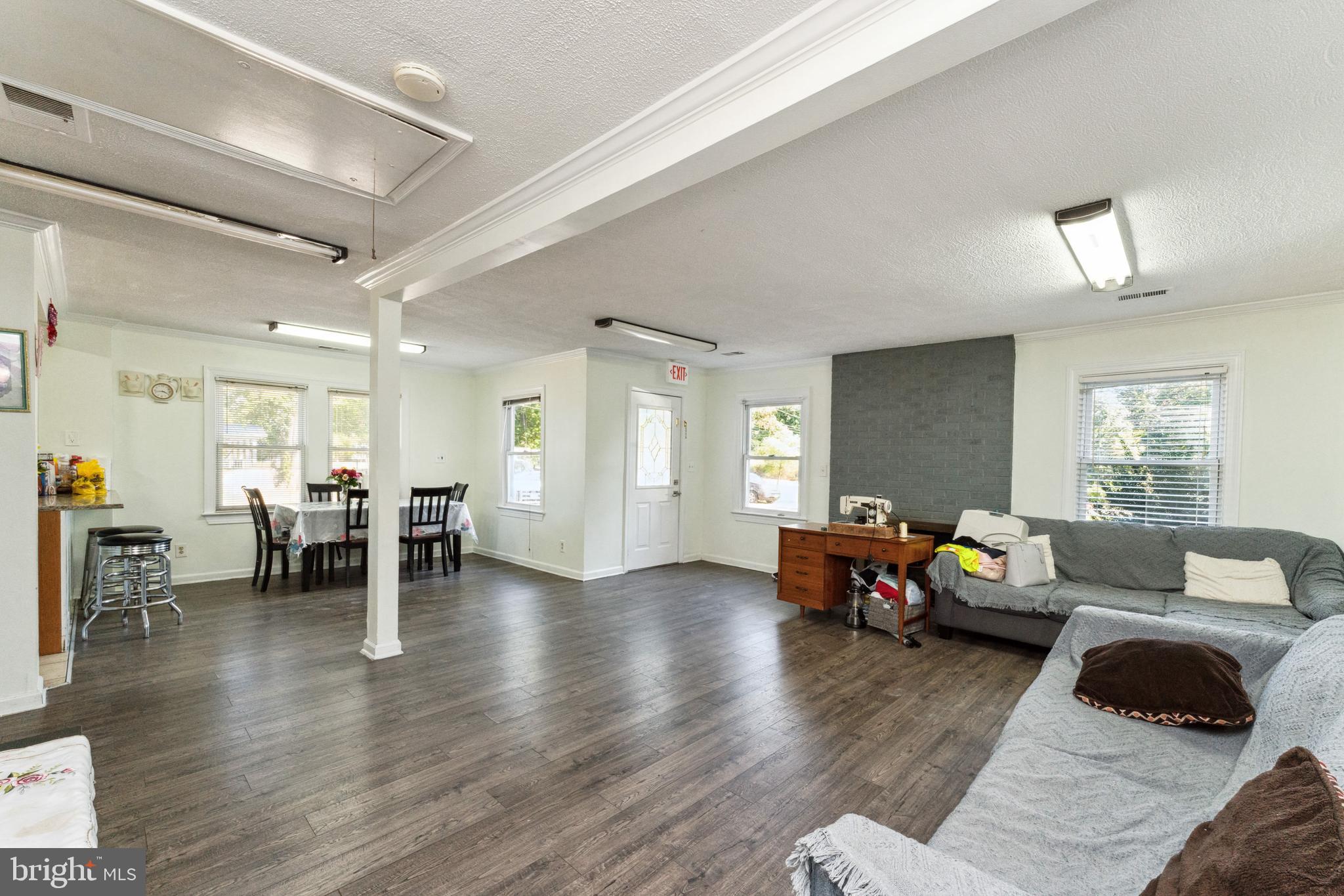 8502 Adelphi Road Adelphi, MD 20783 - Photo 9 of 48