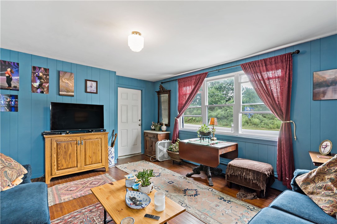 4 Fish Road Tiverton, RI 02878 - Photo 25 of 37